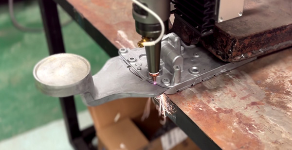 機(jī)器人三維激光切割機(jī)：壓鑄鋁后處理的新質(zhì)生產(chǎn)力