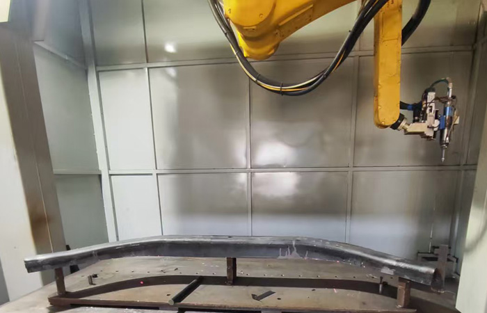 機(jī)器人三維激光切割機(jī)