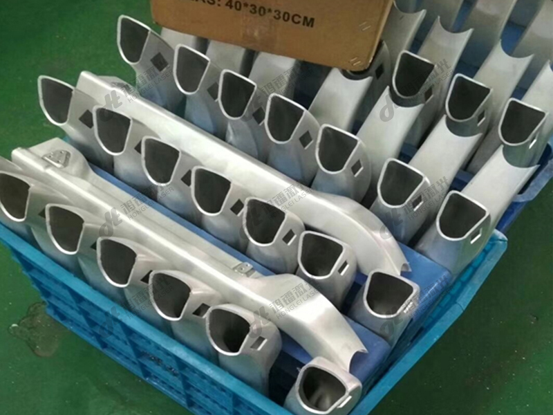 電動(dòng)車車架件激光機(jī)器人切割技術(shù)革新