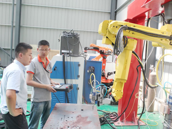 三維激光切割機(jī)客戶培訓(xùn)